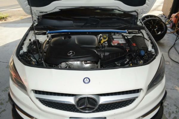Hardrace Domstrebe vorn Infiniti Q30, Mercedes A45 W176, CLA, GLA – Bild 2