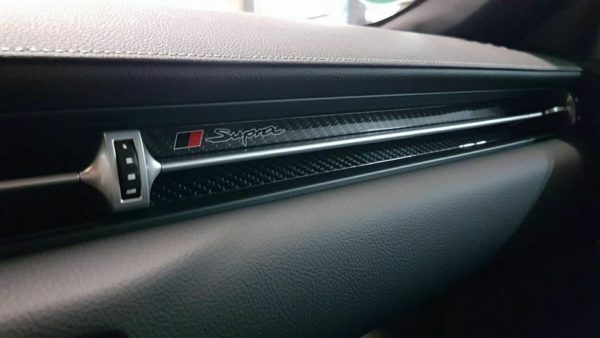 Rexpeed Carbon Lenkrad + Armaturleisten Toyota Supra MK5 A90 – Bild 2