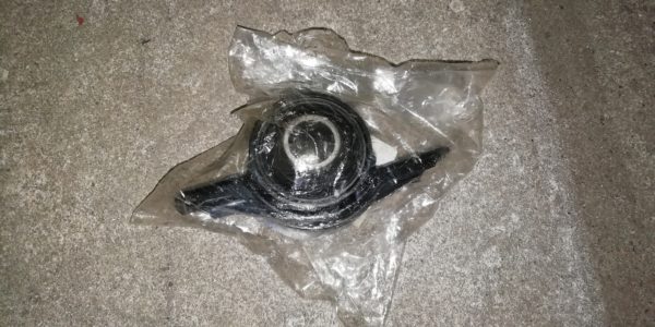 Neues Querlenker Lager vorne links original Mitsubishi für Evo 4-6 – Bild 2