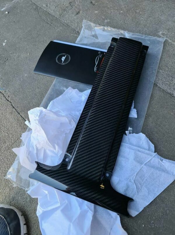 APR Carbon Zündspulenabdeckung für Mitsubishi Evo 5 6 7 8 9 CT9A