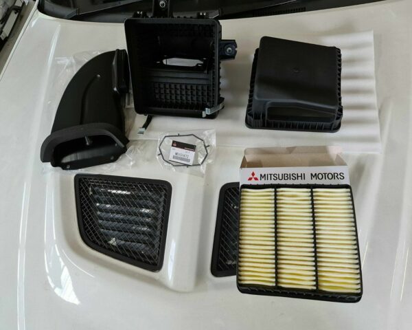 OEM Luftfilterkasten + Ansaugrohr für Mitsubishi Evo 7 8 9 CT9A