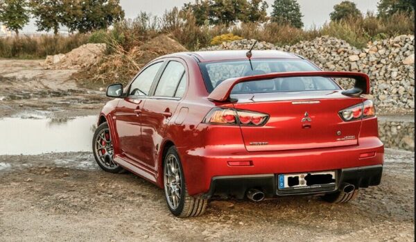 Neue original Mitsubishi Evo 10 Facelift Rückleuchten schwarz E-Zeichen