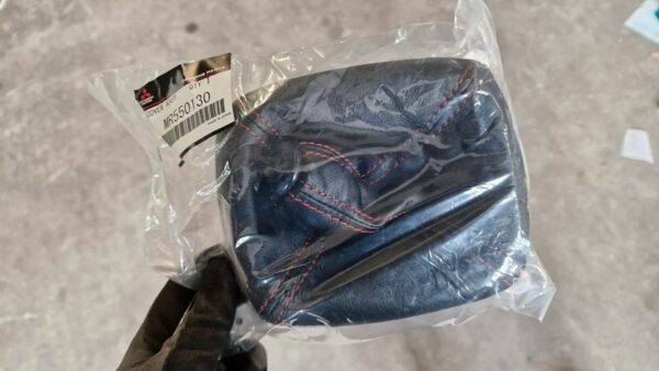Neuer OEM Mitsubishi Evo 6 TME Schaltsack Leder rote Nähte