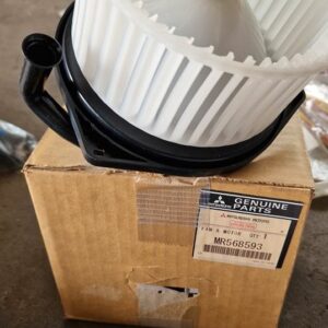 MR568593 Gebläsemotor Lüftung Mitsubishi Evo 7+8 LHD