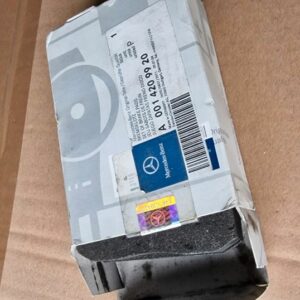 A0014209920 Neue Bremsbeläge vorne für Mercedes W123 W126 R107