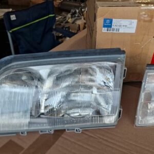 A2028201961 Neuer Scheinwerfer mit Blinker links Mercedes W202