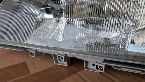 A2028201961 Neuer Scheinwerfer mit Blinker links Mercedes W202 – Bild 2