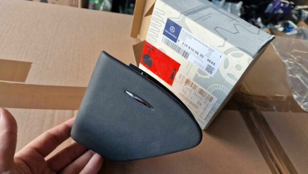A2198100630 Neuer Aschenbecher hinten Mercedes CLS C219