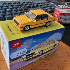 JKM Modellauto Mitsubishi Lancer EX2000 in 1/64 gelb
