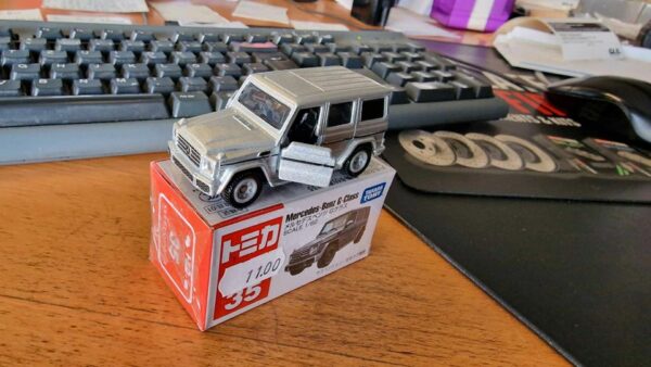 Modellauto Mercedes G-Klasse W463 in 1/62 Tomica