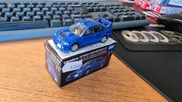 Modellauto Mitsubishi Evo 6 GSR in 1/64 Tomica