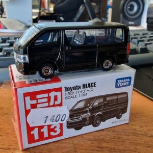 Modellauto Toyota Hiace in 1/64 Tomica