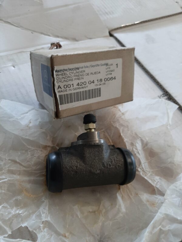 A0014200418 Neuer Radbremszylinder Hinterachse für Mercedes W110 W105 W111 W120 W121
