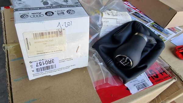 8E0863278CJ1KT Neuer Schaltknauf Schaltsack Audi A4 8E B6 B7 5-Gang
