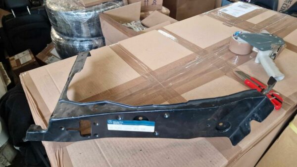 A1266202516 Neues Verstärkungsblech vorne links Mercedes W126