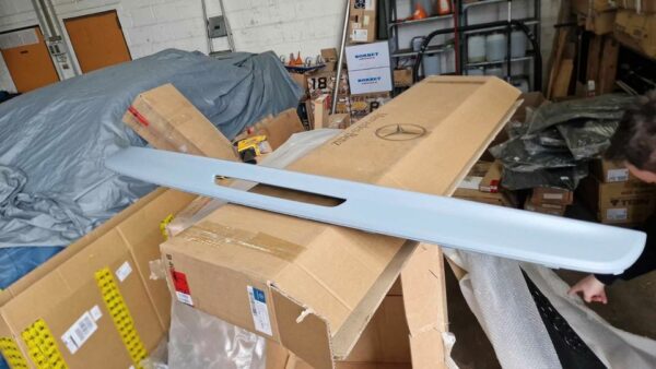 A21888512259999 Neue Abdeckung Stoßstange hinten Mercedes CLS – Bild 3