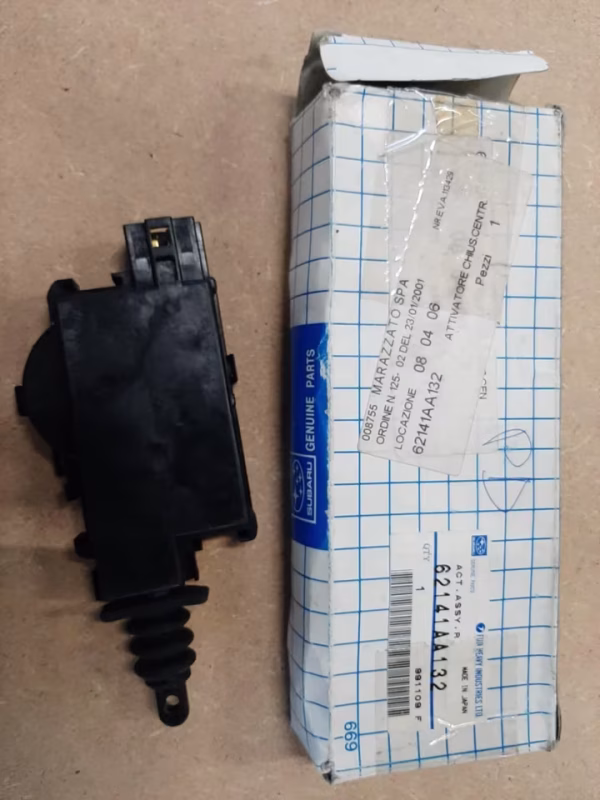 62141AA132 Neuer Stellmotor Türe hinten Subaru Legacy BC BF