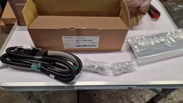 08E10-3M0-600A Neue Ambientebeleuchtung Fußraum Honda HR-V