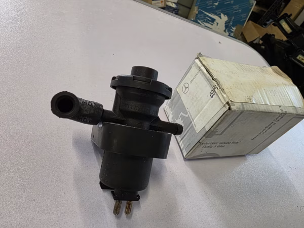 A0004702193 Neues Regenerierventil Mercedes W124 R129 W140