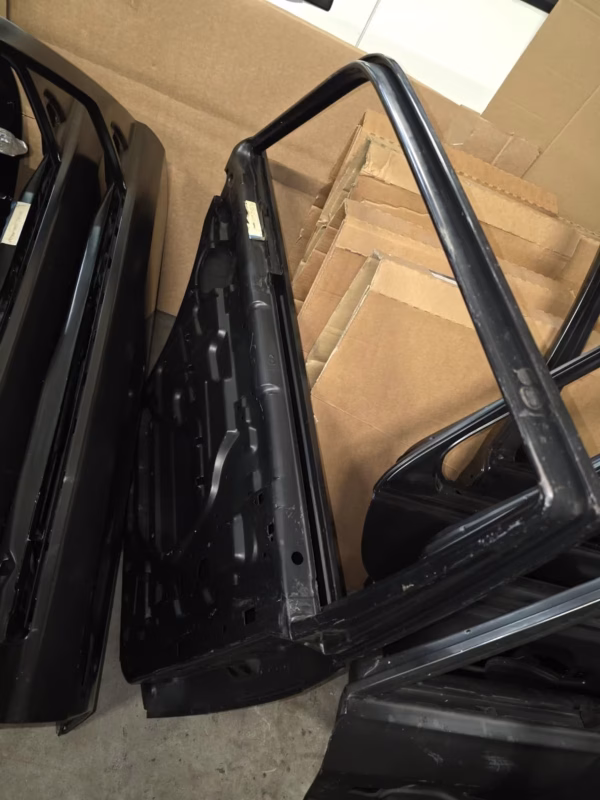 A1267300705 Neue Türe hinten links Mercedes W126 Türrohbau kurz – Bild 2