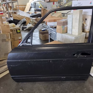 A1267204305 Neue Türe vorne links Mercedes W126 Türrohbau Fahrerseite
