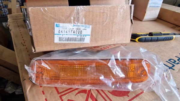 84441FA020 Neuer Blinker rechts Subaru Impreza GC GF
