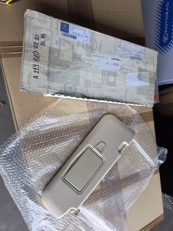 A21981002108L78 Neue Sonnenblende rechts Mercedes W219 C219 beige