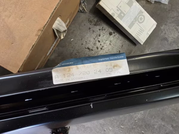 A1247202405 Neue Türe vorne rechts Mercedes W124 Beifahrer Rohbau – Bild 3