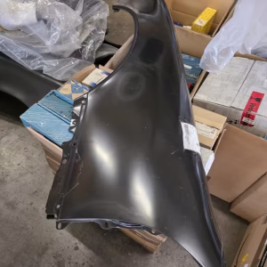 A14088001189999 Neuer Kotflügel vorne links Mercedes W140 vormopf