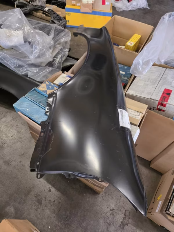 A14088001189999 Neuer Kotflügel vorne links Mercedes W140 vormopf