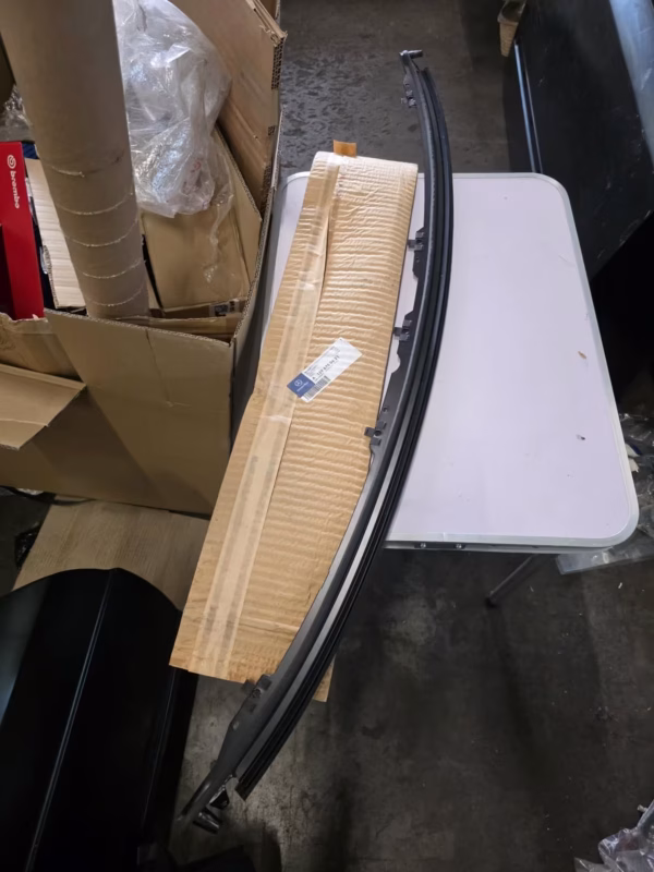 A1296700621 Neue Zierleiste Windschutzscheibe Mercedes R129