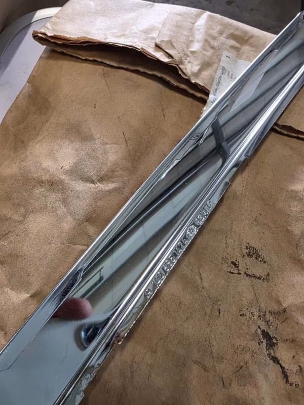A1408851474 NEU Chromeleiste Stoßstange vorn rechts Mercedes W140 – Bild 2