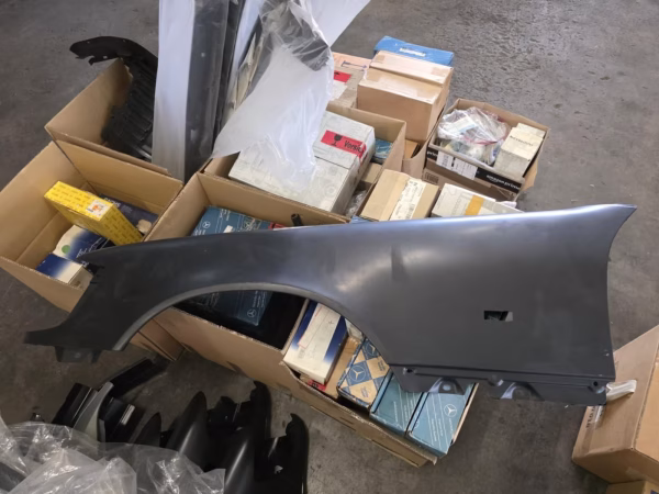 A140880031867 Neuer Kotflügel vorne links Mercedes W140 MOPF