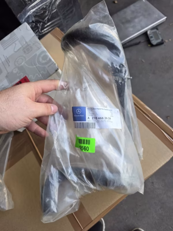 A2104663624 Neue Servoleitung Mercedes W210 E320 CDI