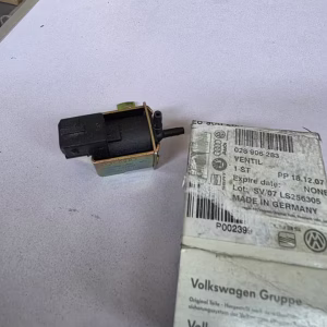 028906283 NEU Magnetumschaltventil Audi 80/B4/Cabrio/Typ 89