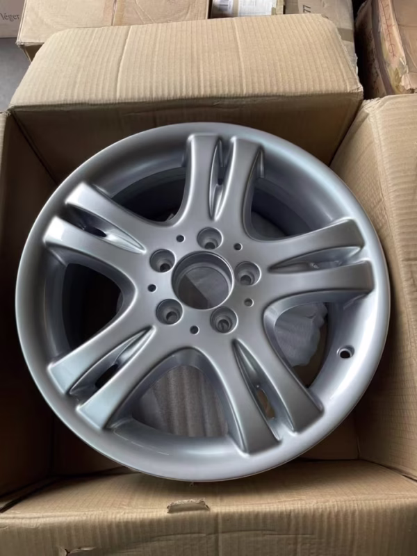 A2034011902 Neue Mercedes Alufelge 7Jx16 ET37