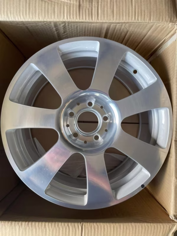 A2214010202 Neue Mercedes Alufelge 8Jx17 ET43 W221