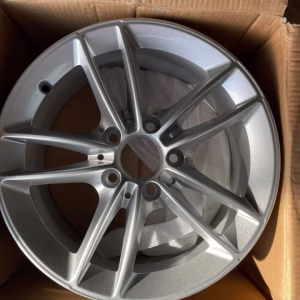 A1774010100 Neue Mercedes Alufelge 6,5Jx16 ET44