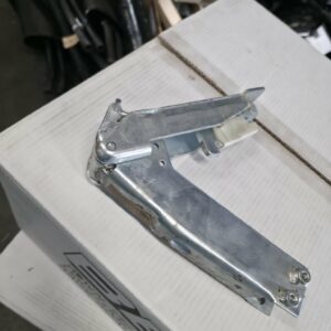 A6387401537 - Neue Scharniere Türe hinten rechts