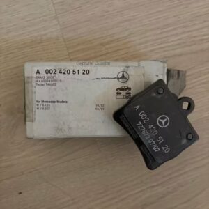 A0024205120 Bremsbeläge hinten original Mercedes W124 W202