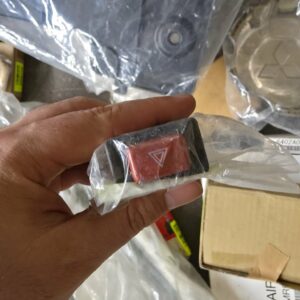 MB652291 Neuer Warnblinker Schalter Mitsubishi Pajero 2 V20 V40