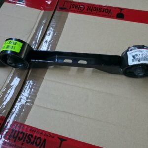 MR133663 Neue Motorhalterung Mitsubishi Pajero 2 V20 V40