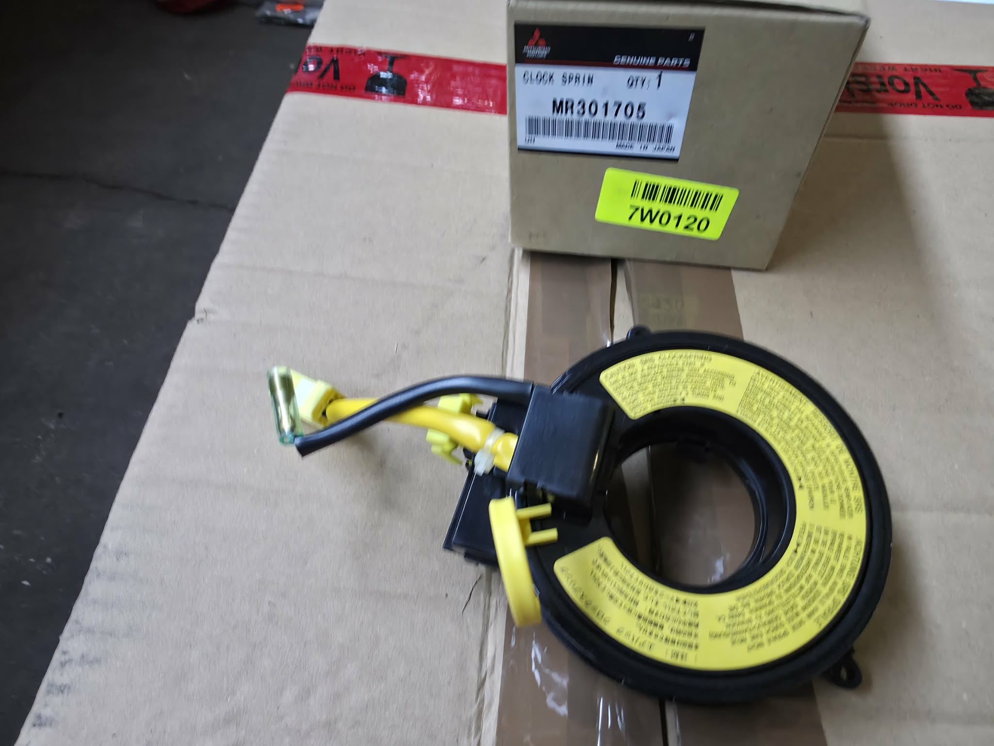 MR301705 Neuer Airbagschleifring Mitsubishi Evo 7 CT9A